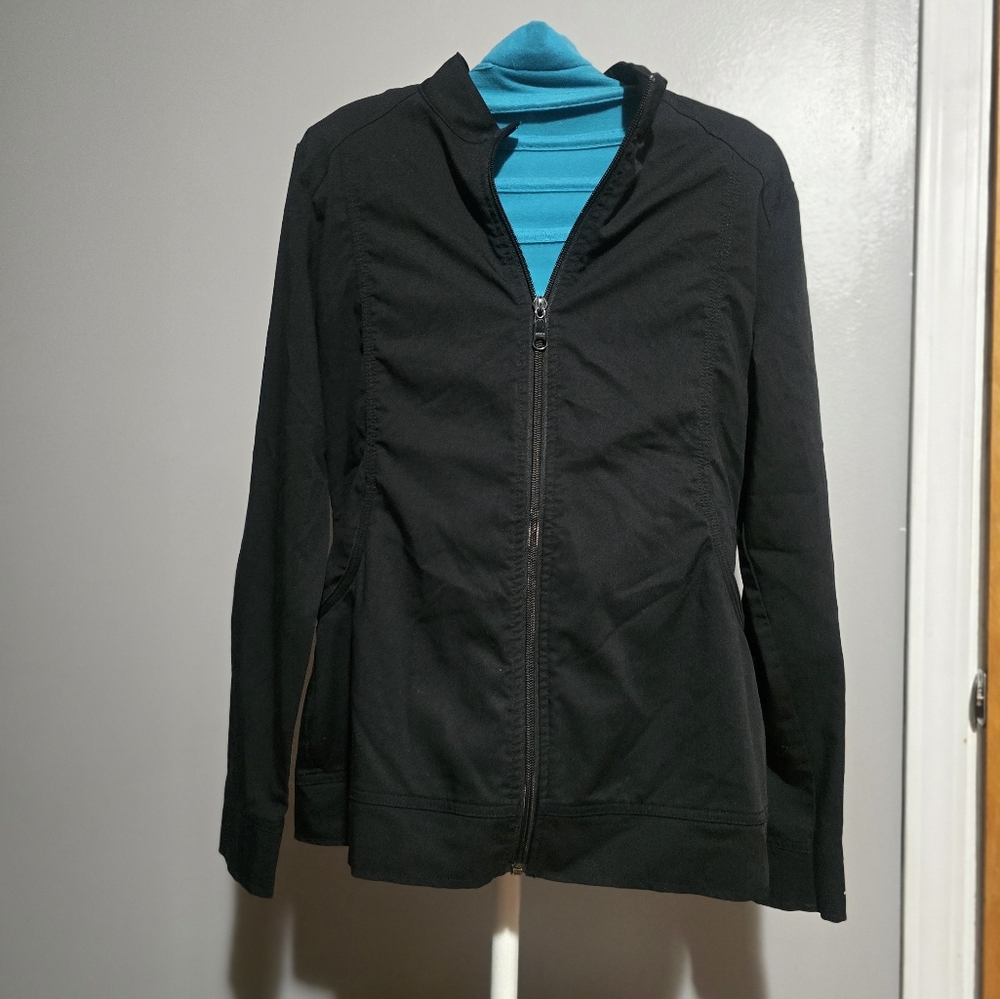 Woman’s Purple Label scrub jacket size xs
